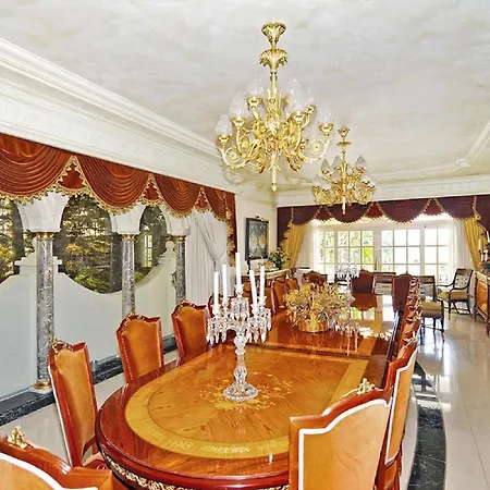 Puerto Banus Modern Luxury 8bdrms Whit Beachfront Villa *