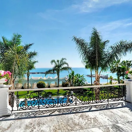 Villa Puerto Banus Modern Luxury 8bdrms Whit Beachfront *