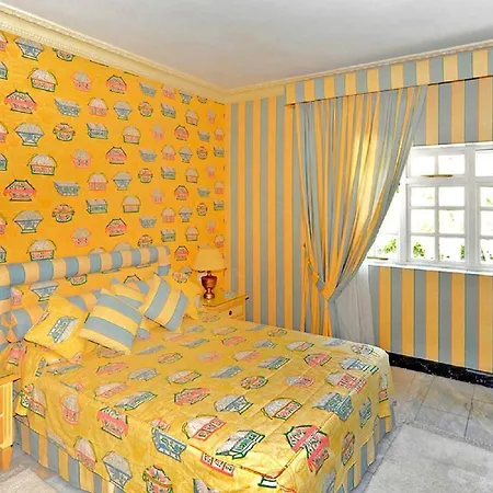 Puerto Banus Modern Luxury 8bdrms Whit Beachfront Villa Marbella